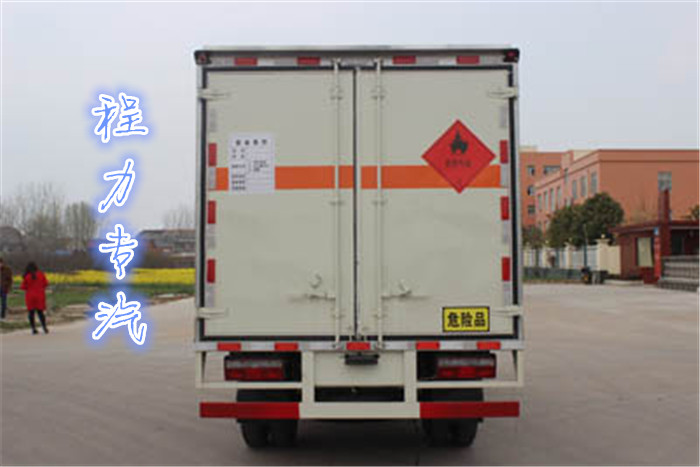 4.14米东风蓝牌多利卡易燃气体厢式运输车（1.15吨）